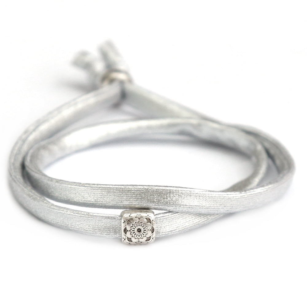 Bracelet enroulé en argent