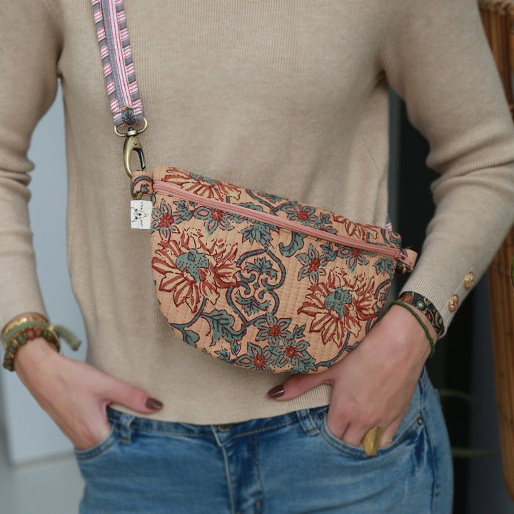 Crossbody bag flower beige