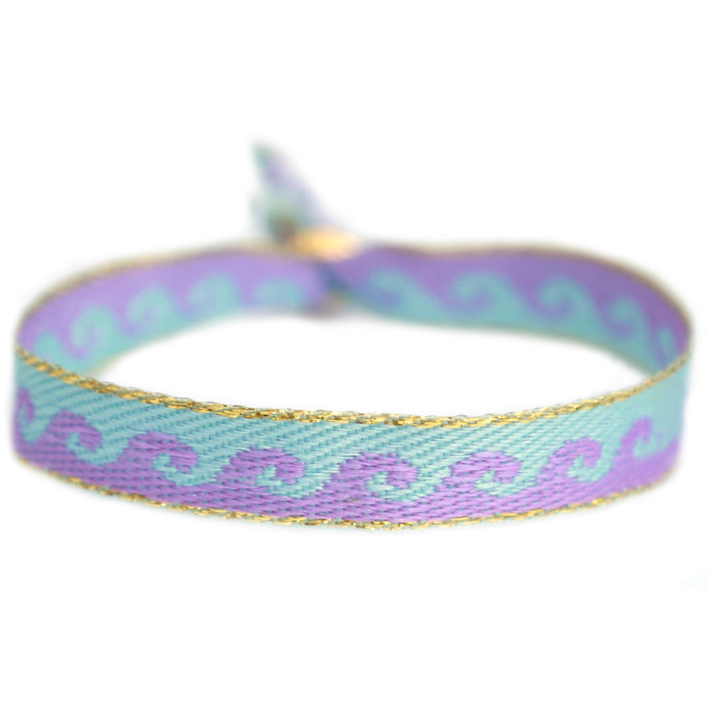 Gewebtes Armband blaue Welle