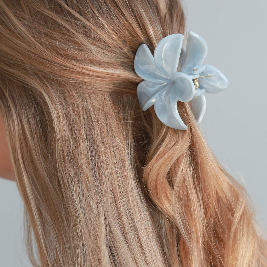 Hair clip flower pastel blue