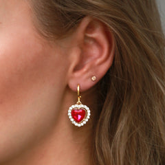 Boucles d'oreilles strass coeur rubis