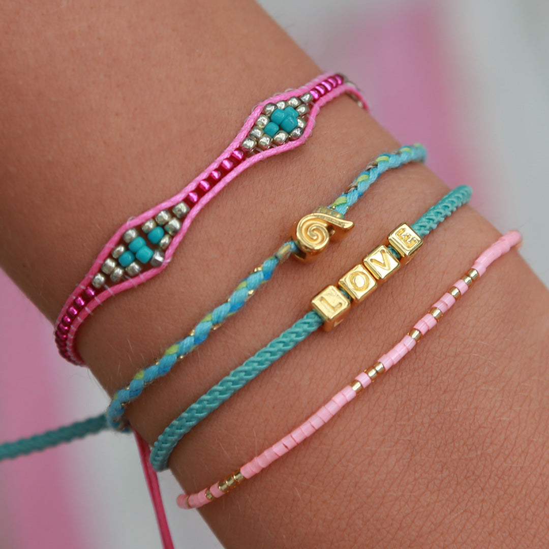 Le bracelet love or turquoise