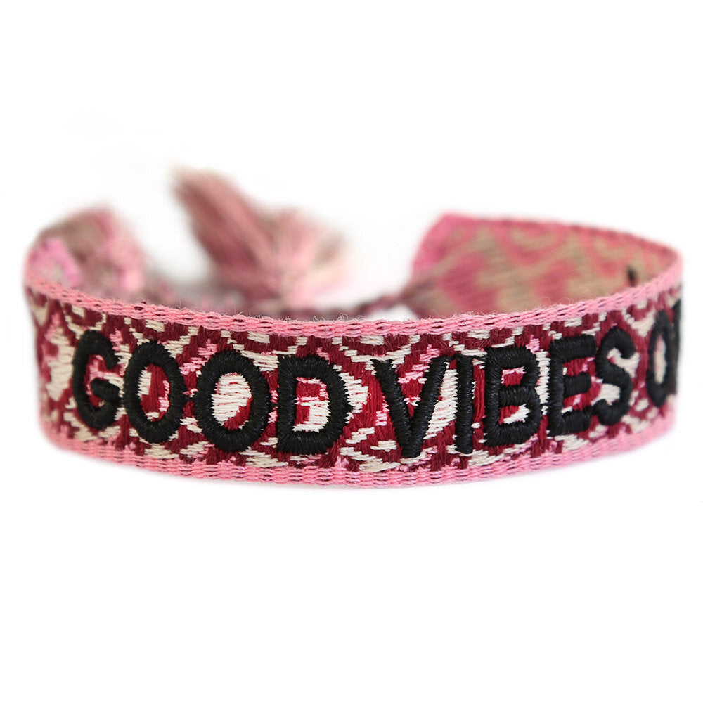 Gewebtes armband good vibes only wine red