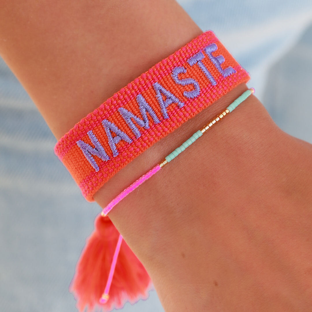 Geweven armband namaste