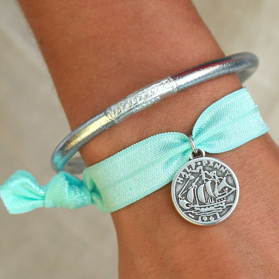 Ibiza armbandje baby blue coin zilver