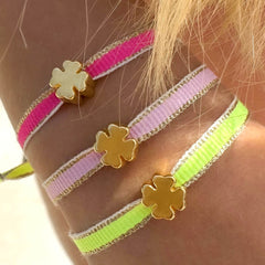 Bracelet golden clover hot pink